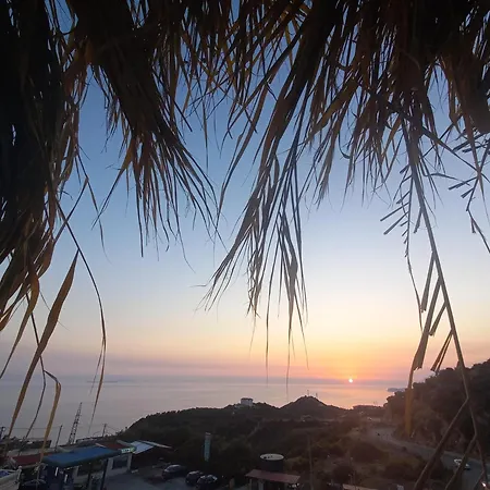 别墅 Klaus Lukovë